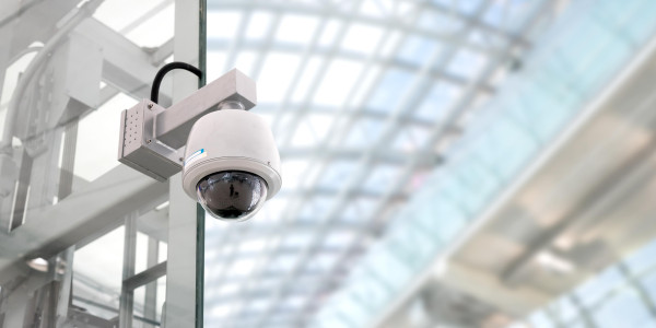 Reformas Integrales de Tiendas y Locales  Comerciales en Sabadell · Instalación Sistemas de Seguridad y Videovigilancia