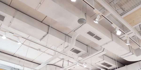 Reformas Integrales de Tiendas y Locales  Comerciales en Sabadell · Instalación de Sistemas de Climatización, Aire Acondicionado y Calefacción